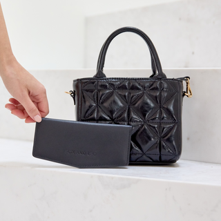 The Swallet - Black